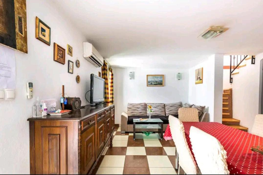 Villa Angie Old Town With Jacuzzi Split Buitenkant foto